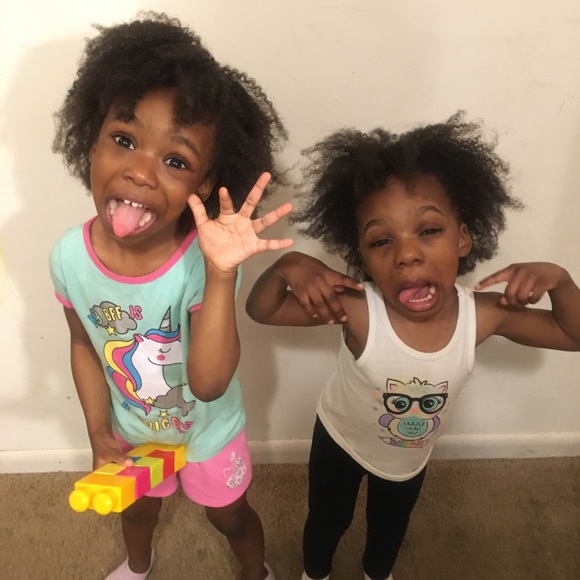 Meet your Posher, Monica - Picture 3 of 6